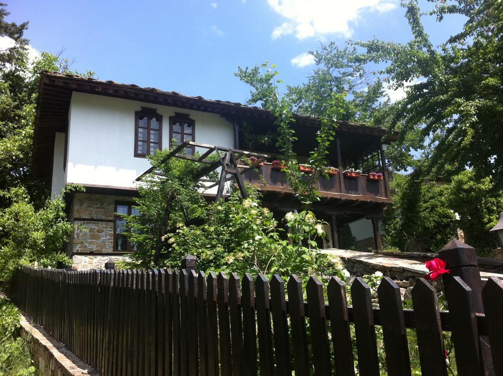 Stefanina Guesthouse Bozjentsi Eksteriør bilde